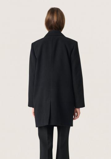 Короткое пальто