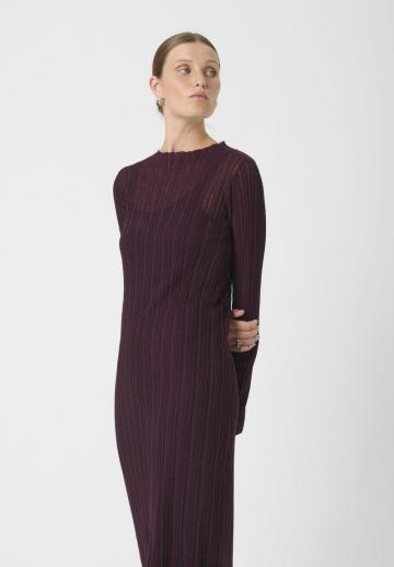 Вязаное платье