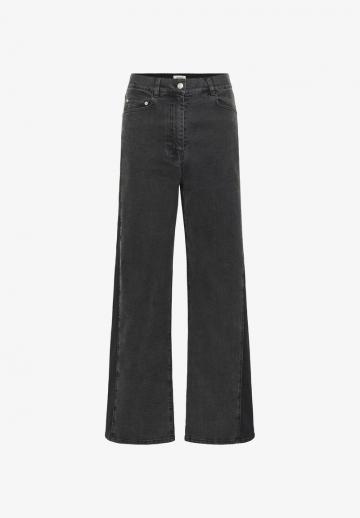 Свободные джинсы