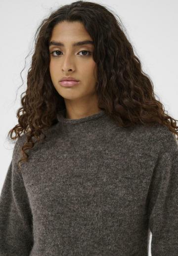 Вязаное платье