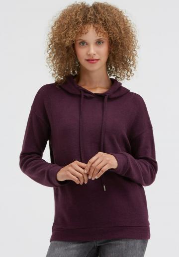 Пуловер с капюшоном