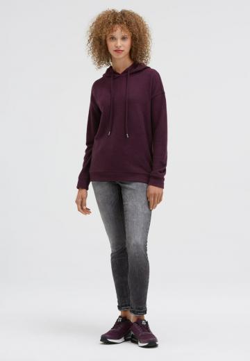 Пуловер с капюшоном