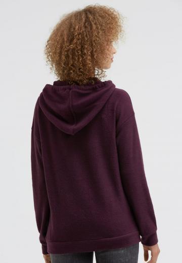 Пуловер с капюшоном