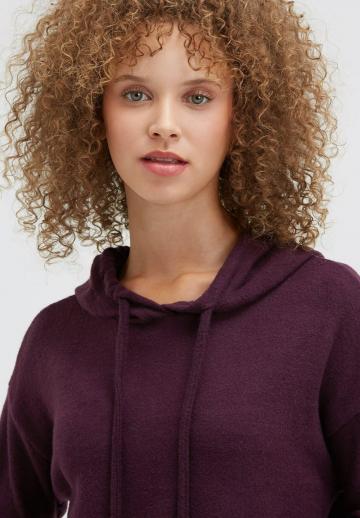 Пуловер с капюшоном