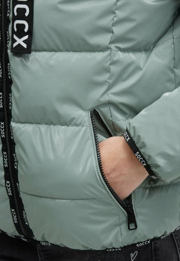 Зимняя куртка