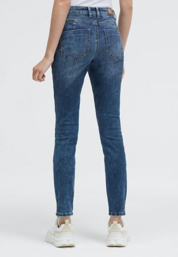 Джинсы