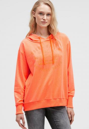 Пуловер с капюшоном