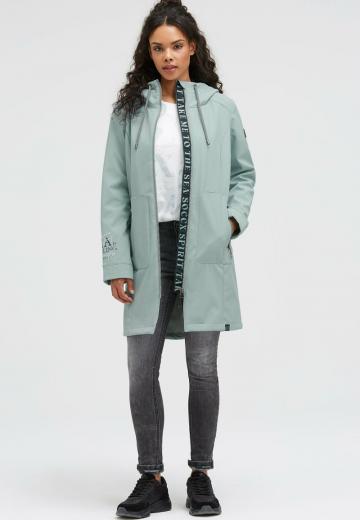 Короткое пальто