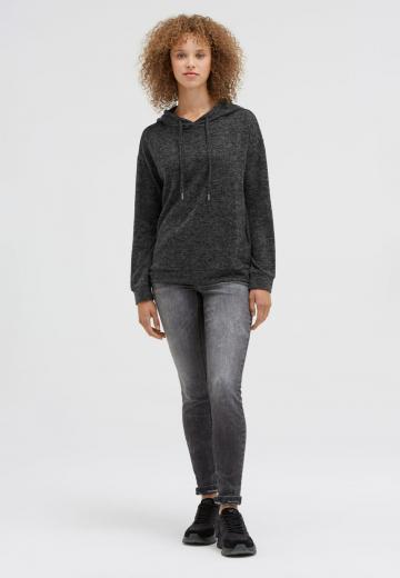 Пуловер с капюшоном