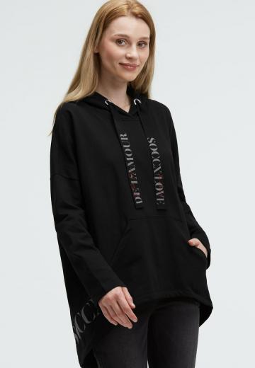 Пуловер с капюшоном