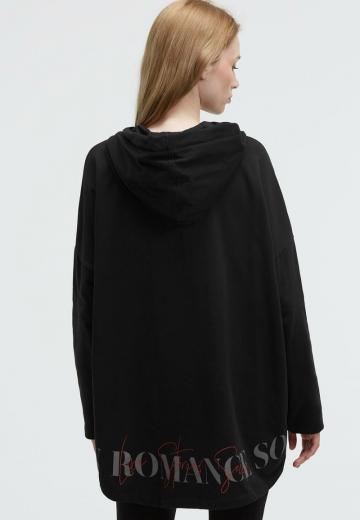 Пуловер с капюшоном