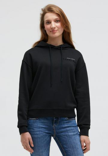 Пуловер с капюшоном