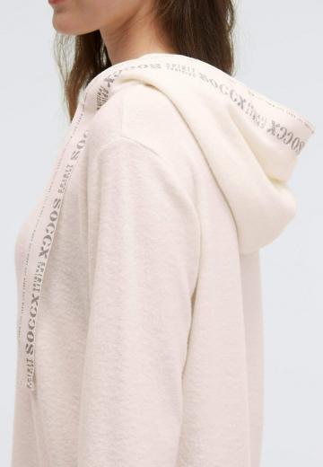 Пуловер с капюшоном