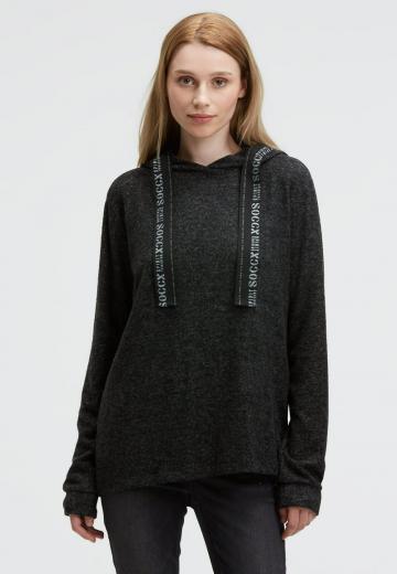 Пуловер с капюшоном