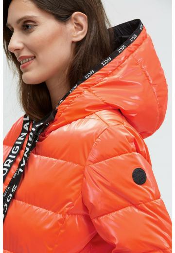 Зимняя куртка