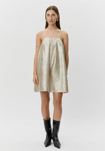 Короткое платье