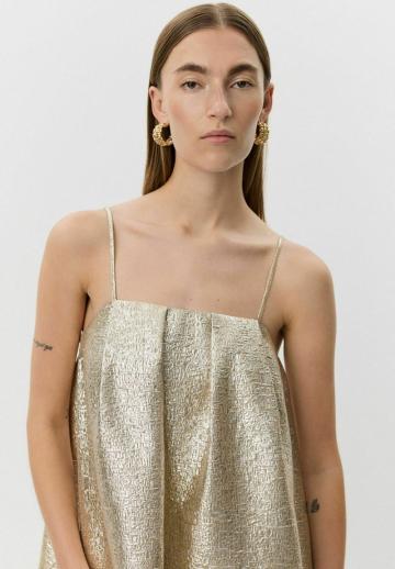 Короткое платье