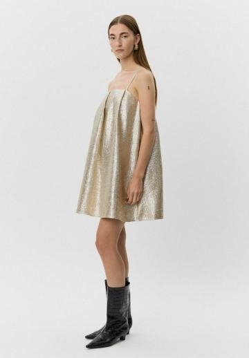 Короткое платье