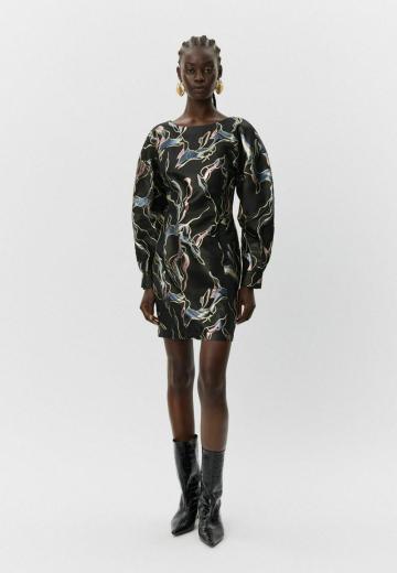 Короткое платье