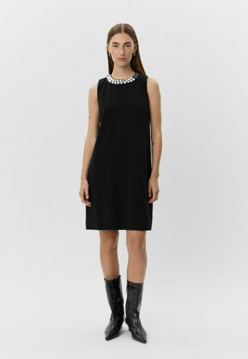 Короткое платье