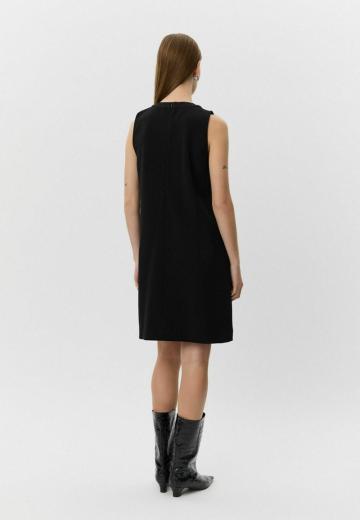 Короткое платье