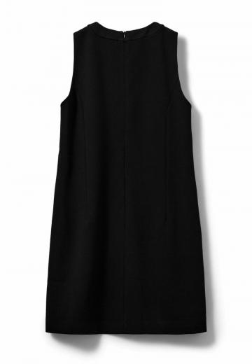 Короткое платье