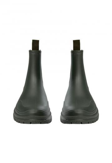 Резиновые сапоги