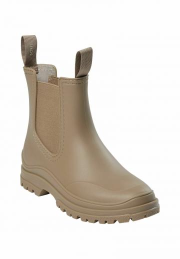 Резиновые сапоги