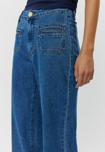 Клешеные брюки