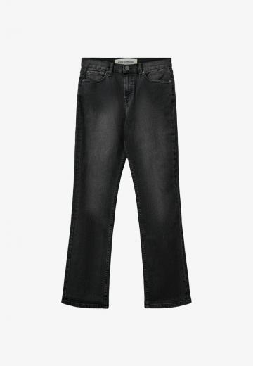 Свободные джинсы