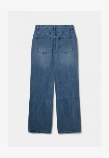 Свободные джинсы