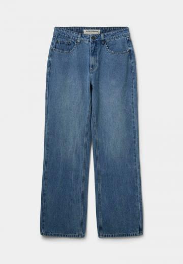 Свободные джинсы