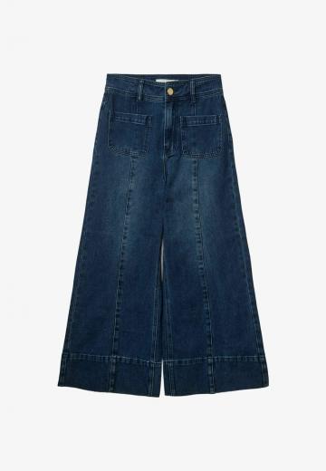 Короткие джинсы