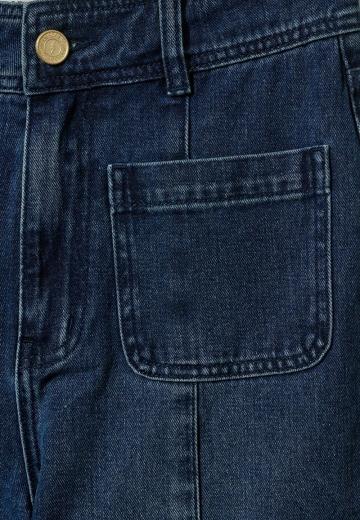 Короткие джинсы