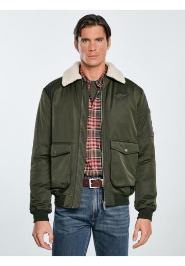 Куртка бомбер