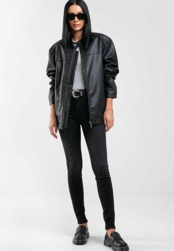 Узкие джинсы