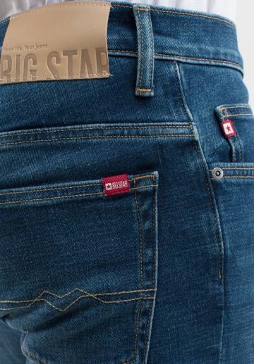 Узкие джинсы