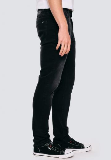 Узкие джинсы