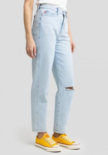 Прямые джинсы
