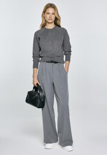 Вязаная кофта