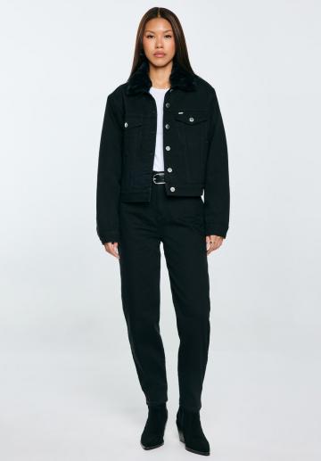 Джинсовая куртка