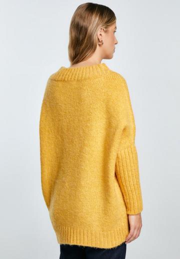 Длинный пуловер