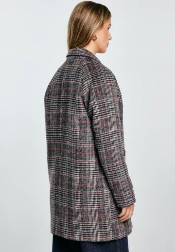 Короткое пальто