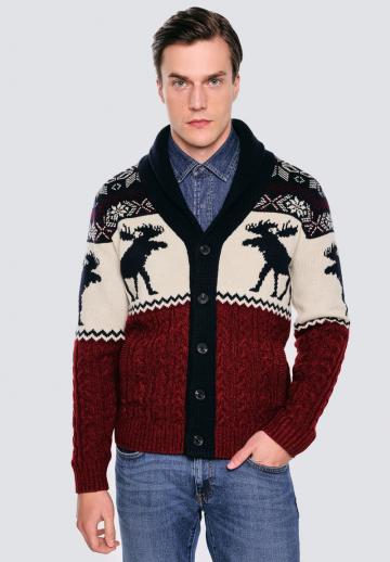 Вязаная кофта