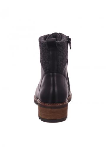 Ботинки на шнуровке