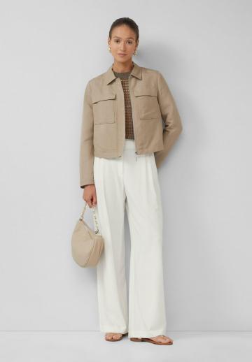 Блейзер с накладными карманами