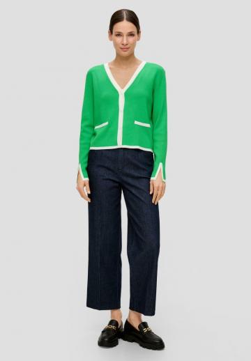 Вязаный жилет