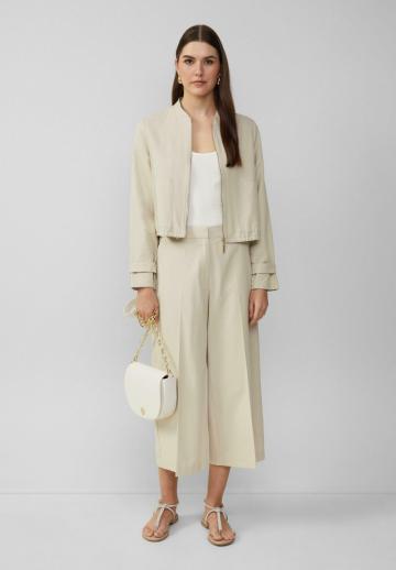 Топ на бретельках