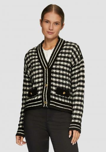 Жаккардовая вязаная кофта