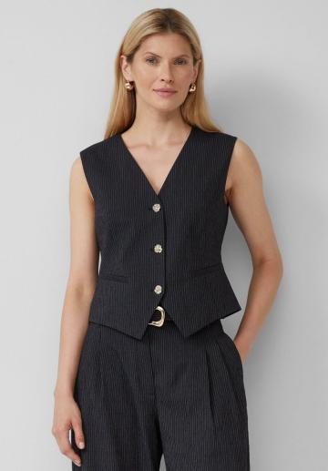 Джинсовая жилетка